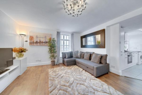 Large 2 Bedroom Apartment Canning Town London Excel Canary Wharf City Airport with FREE Gated Parking